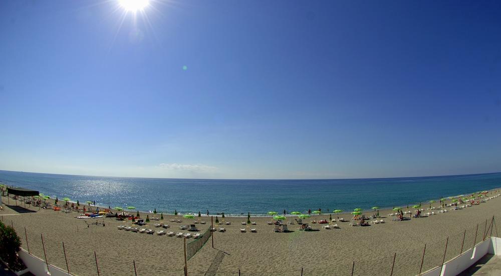 Hotel Villaggio Club Altalia Brancaleone 外观 照片