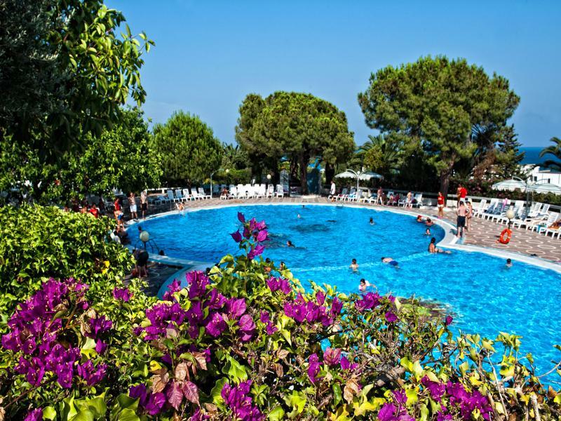 Hotel Villaggio Club Altalia Brancaleone 外观 照片